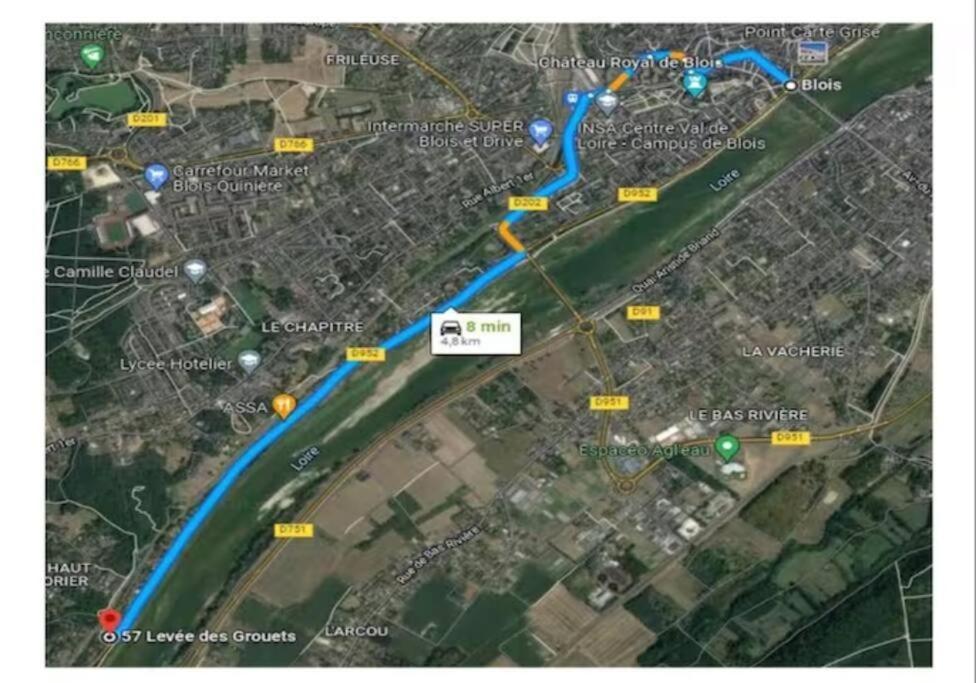 Appart 10Personnes Terrasse Vue Loire, Parkings Voitures Velos,10Min Centre Blois,40Min Zoo Beauval Apartment *